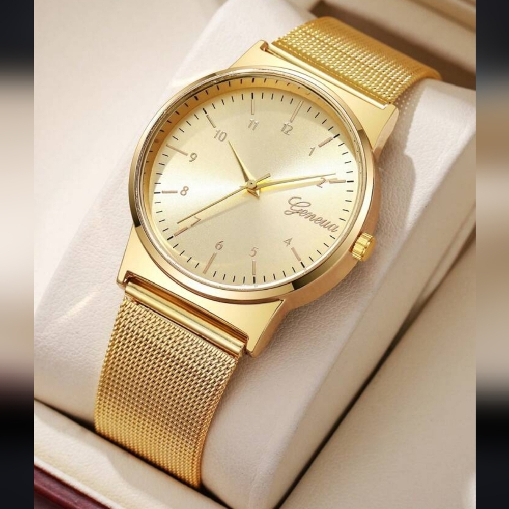Geneva Women's Gold-Tone Mesh Watch